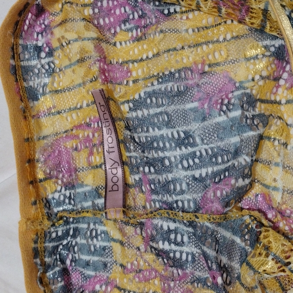 boycut lace panties nwotag - Picture 3 of 4